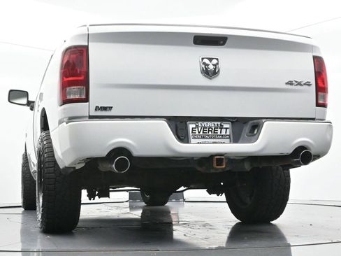Used 2015 RAM 1500 Express AWD/4WD image 37