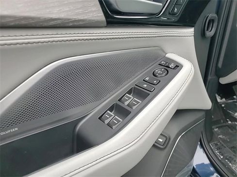 New 2026 Acura MDX Advance Package image 13