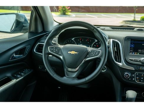 Used 2024 Chevrolet Equinox LT AWD/4WD image 19