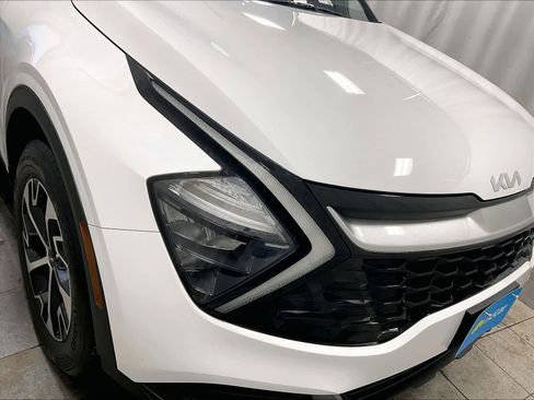 Used 2023 Kia Sportage EX image 32