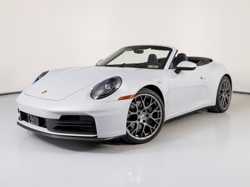 Certified 2025 Porsche 911 Carrera image 6
