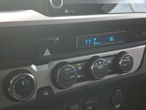 Used 2021 Toyota Tacoma SR5 image 15