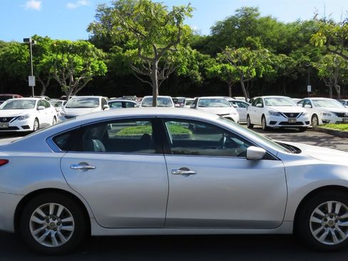 Used 2016 Nissan Altima 2.5 S w/ Power Driver Seat Package FWD image 7