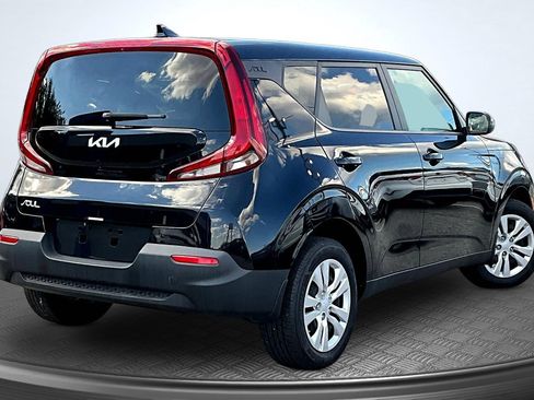 Used 2022 Kia Soul LX FWD image 7