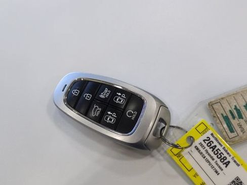 Used 2023 Hyundai Tucson Limited AWD/4WD image 28