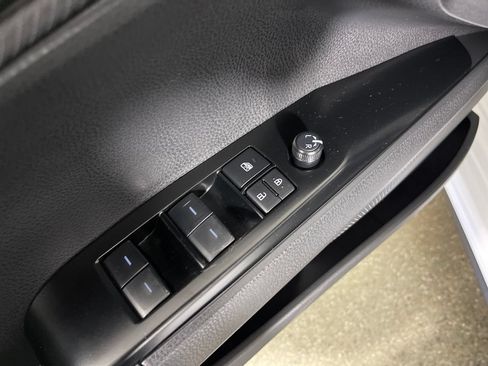 Used 2026 Toyota Camry SE FWD image 16