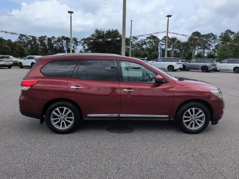 Used 2016 Nissan Pathfinder SL FWD image 4
