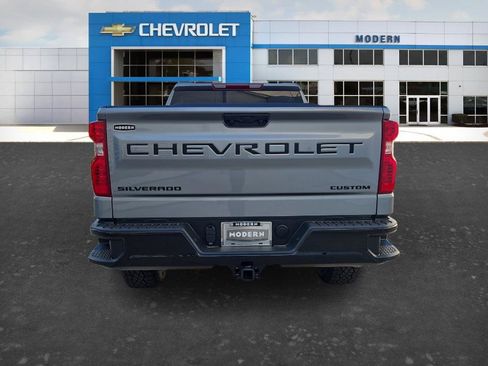 New 2026 Chevrolet Silverado 1500 Custom Trail Boss w/ LPO, Dark Essentials Package AWD/4WD image 4