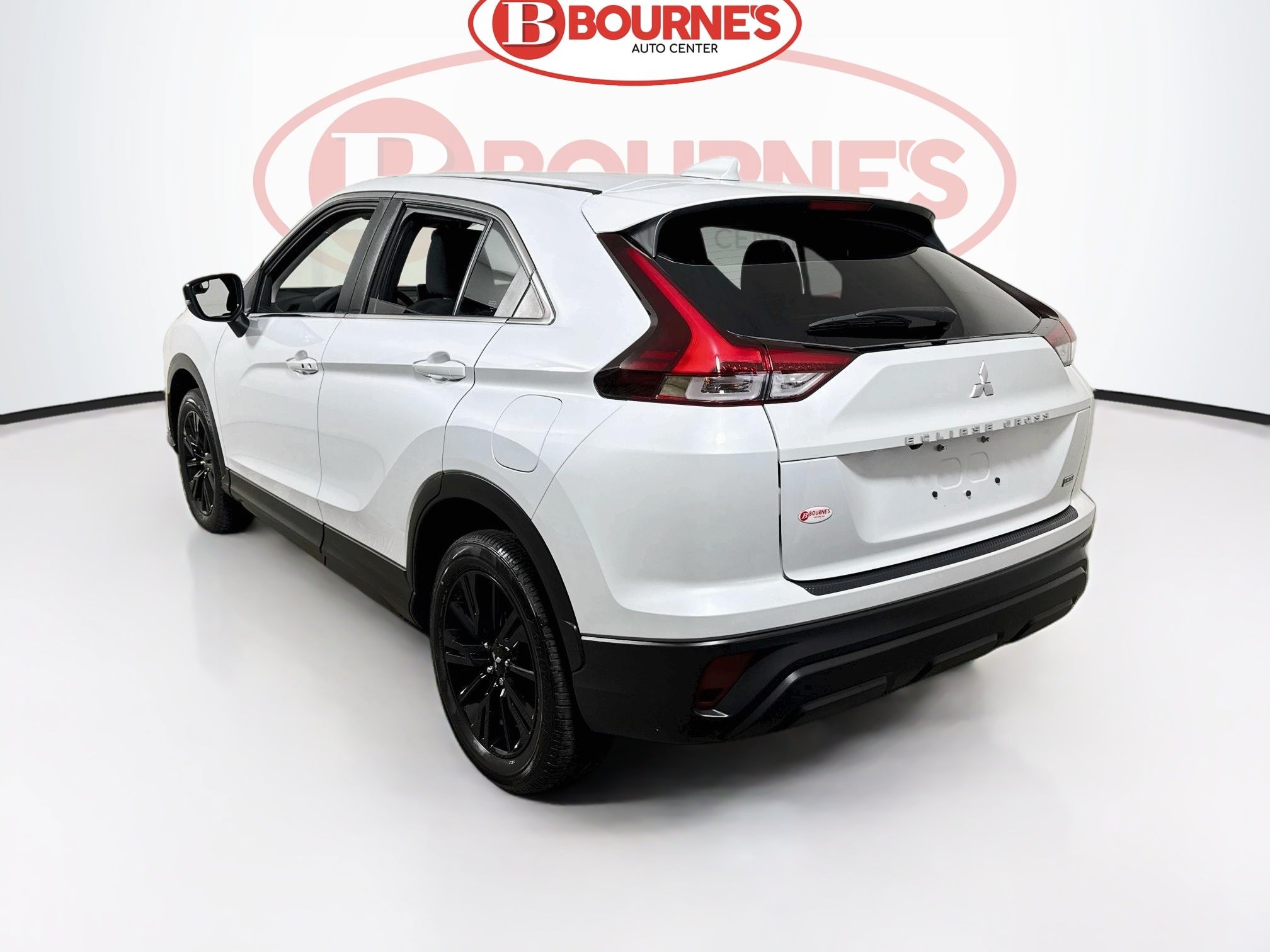 Used 2025 Mitsubishi Eclipse Cross LE AWD/4WD image 8