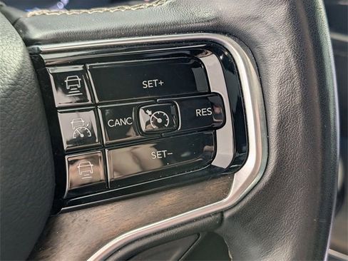 Used 2022 Jeep Grand Wagoneer Series I image 17