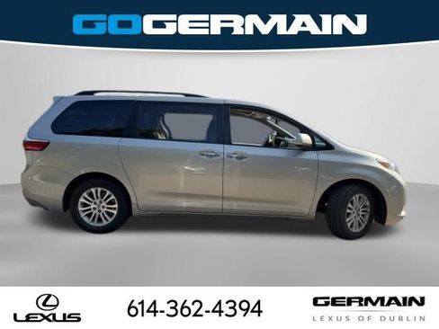 Used 2015 Toyota Sienna XLE FWD image 5