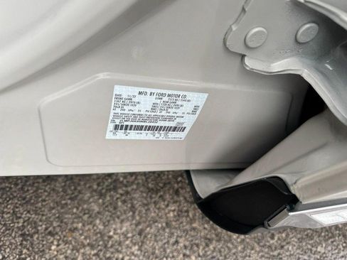 Certified 2022 Lincoln Nautilus Reserve w/ Equipment Group 201A image 28