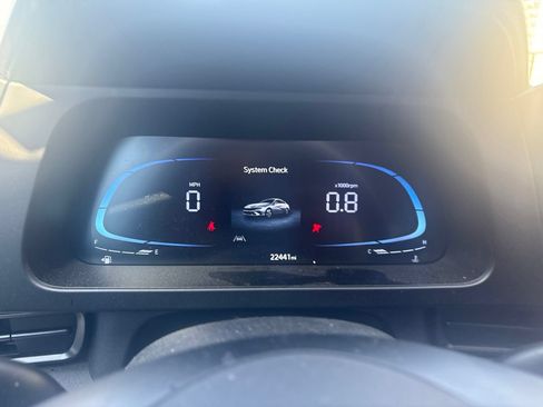 Used 2025 Hyundai Elantra Sport FWD image 8
