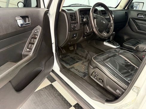 Used 2009 HUMMER H3T AWD/4WD image 29