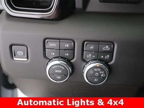 Used 2026 GMC Sierra 2500 AT4X image 22