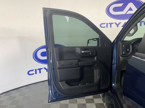 Used 2020 Chevrolet Silverado 1500 Custom Trail Boss w/ Custom Convenience Package AWD/4WD image 12