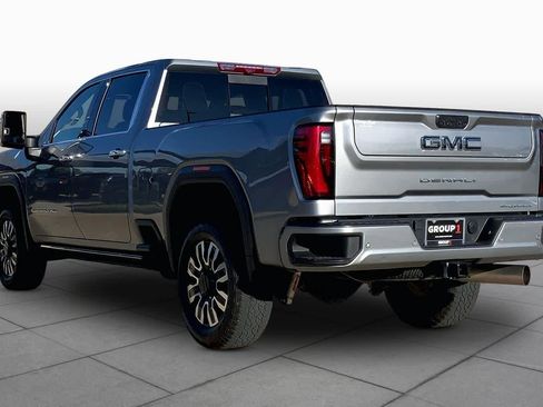 Used 2025 GMC Sierra 2500 Denali Ultimate AWD/4WD image 12