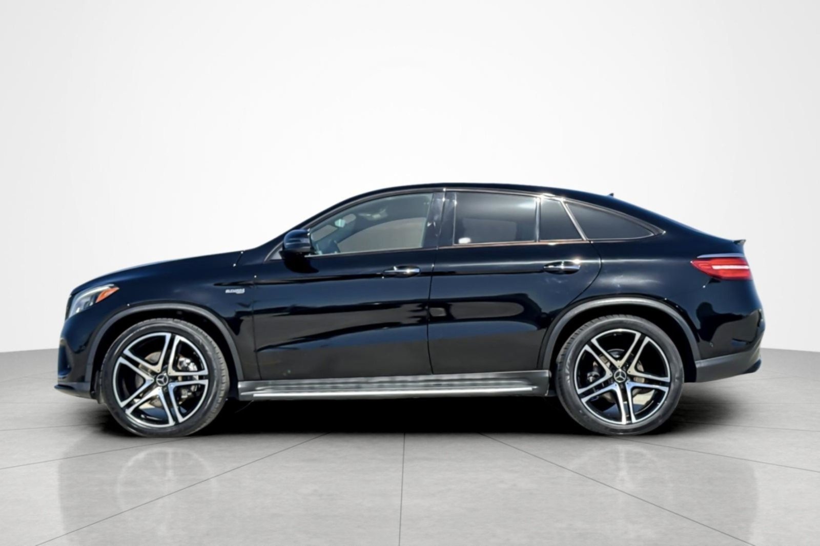 Used 2019 Mercedes-Benz GLE 43 AMG 4MATIC Coupe image 2