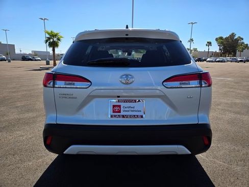 Certified 2025 Toyota Corolla Cross LE w/ Moonroof Package image 5