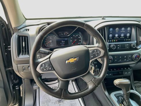 Used 2019 Chevrolet Colorado ZR2 w/ ZR2 Midnight Special Edition AWD/4WD image 11