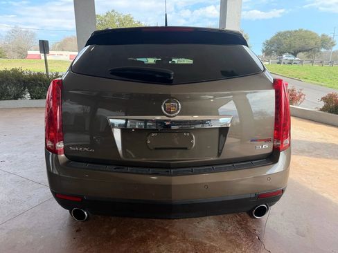 Used 2014 Cadillac SRX Luxury w/ Driver Awareness Package AWD/4WD image 5