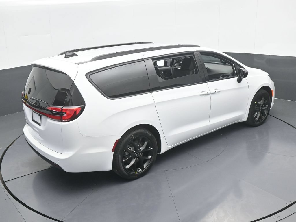 New 2026 Chrysler Pacifica Select w/ S Appearance Package FWD image 50