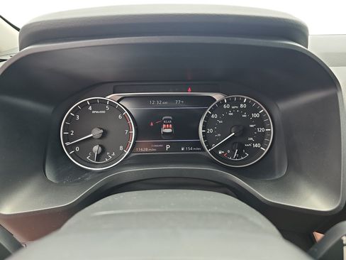 Used 2025 Nissan Rogue S FWD image 16