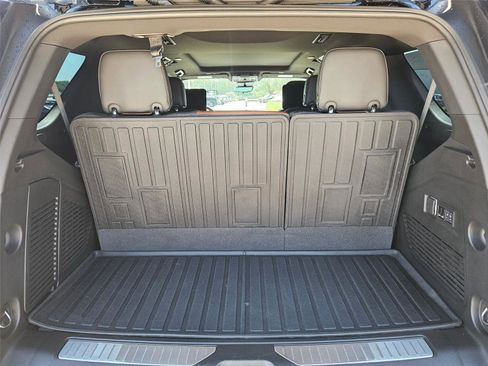 Used 2024 GMC Yukon Denali Ultimate AWD/4WD image 29