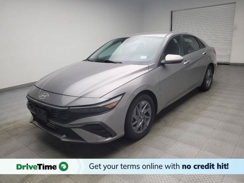 Used 2024 Hyundai Elantra SEL FWD image 1