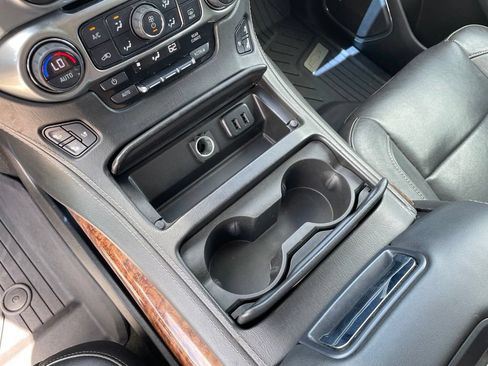 Used 2017 Chevrolet Tahoe Premier AWD/4WD image 22