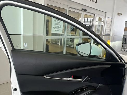 Certified 2024 MAZDA CX-30 AWD 2.5 S image 8