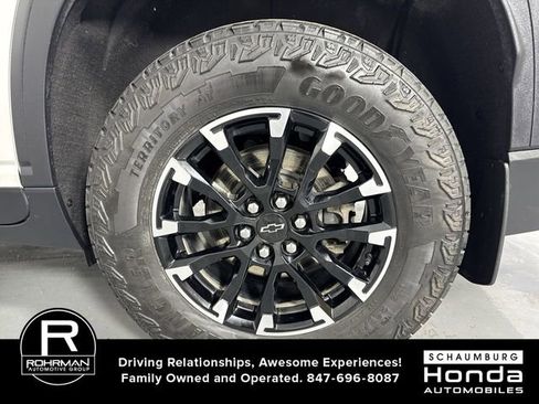 Used 2024 Chevrolet Traverse Z71 w/ Enhanced Driving Package image 6