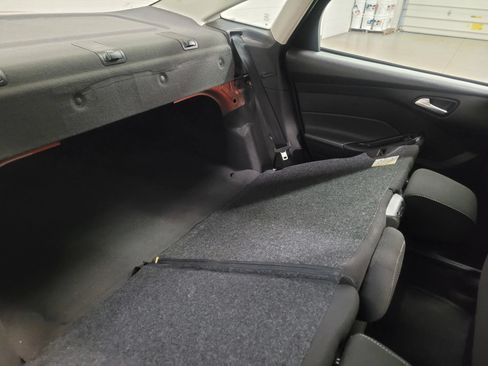 Used 2018 Ford Focus SE FWD image 17