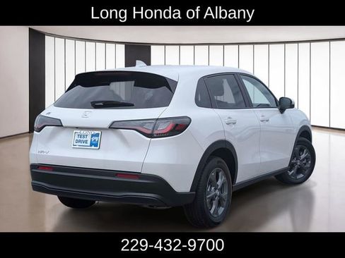 New 2026 Honda HR-V LX image 5