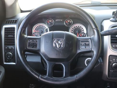 Used 2015 RAM 2500 SLT w/ Luxury Group AWD/4WD image 18