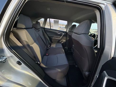 Used 2025 Toyota RAV4 XLE image 26