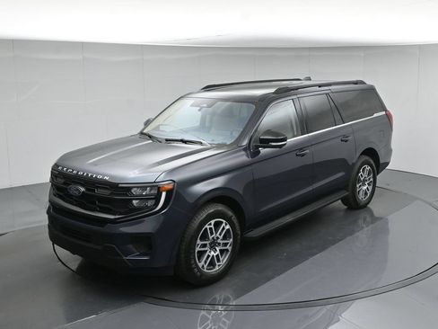 Used 2025 Ford Expedition Max Active RWD image 43