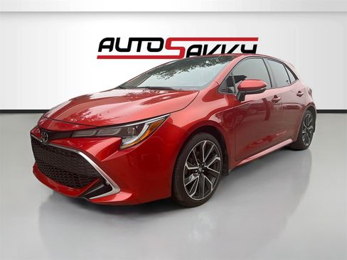 Used 2019 Toyota Corolla XSE image 3