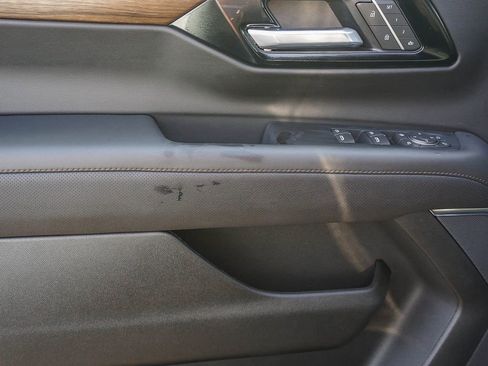 New 2026 Chevrolet Tahoe High Country w/ Sun And Tow Package AWD/4WD image 18