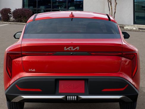 New 2025 Kia K4 LXS image 13