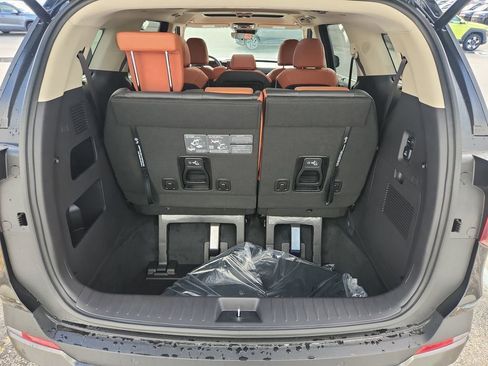 New 2026 Kia Carnival SX w/ SX Dark Edition Package image 23