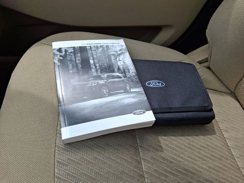 Used 2017 Ford Explorer 4WD image 26