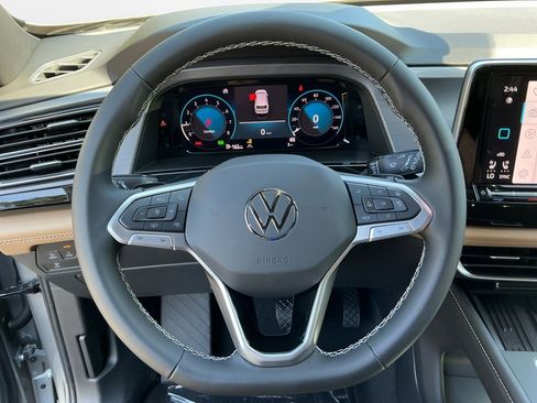 New 2026 Volkswagen Atlas Cross Sport SE image 10