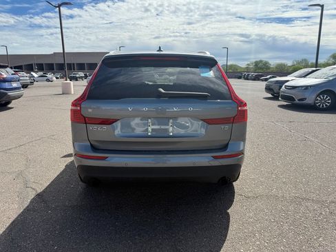 Used 2021 Volvo XC60 T5 Momentum FWD image 6
