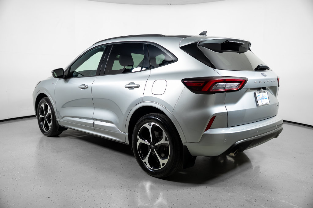 Used 2023 Ford Escape ST-Line Elite AWD/4WD image 12
