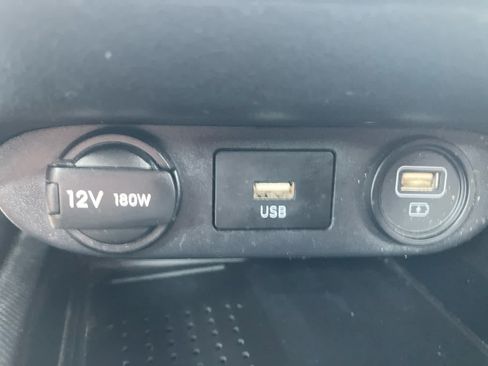 Used 2023 Hyundai Elantra SEL w/ Convenience Package FWD image 26