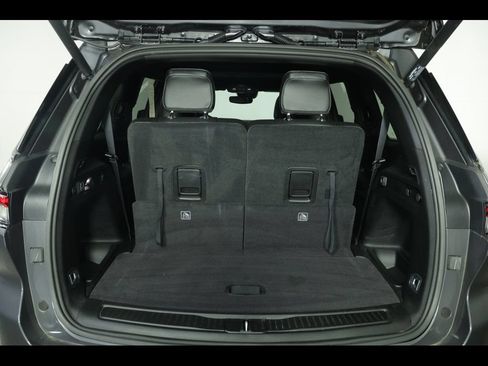 Used 2023 Jeep Grand Cherokee L Laredo AWD/4WD image 17
