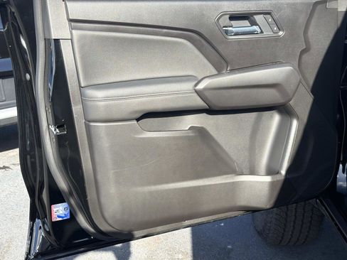 New 2026 GMC Canyon Elevation w/ Convenience Package image 16