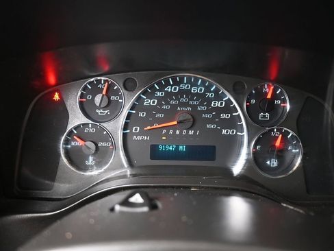 Used 2019 Chevrolet Express 2500 image 25