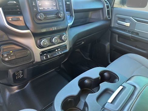 Used 2021 RAM 2500 Big Horn image 35